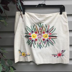 Vintage Kors mini skirt with embroidery